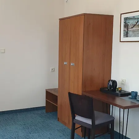 Maximus 4* Dziwnówek