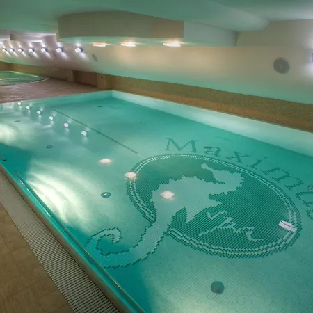 Maximus 度假村 4*